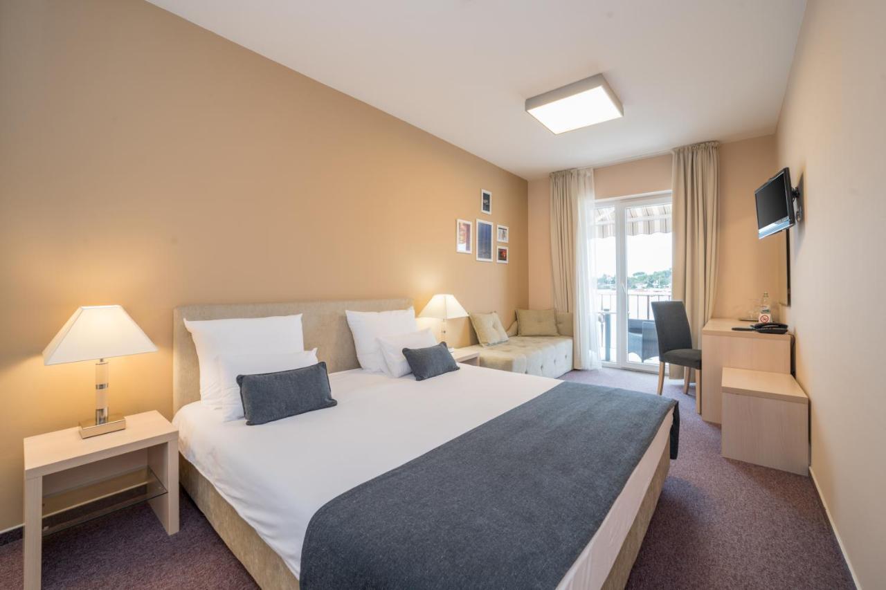 Hotel Zlatna Vala Ουμάγκ Εξωτερικό φωτογραφία