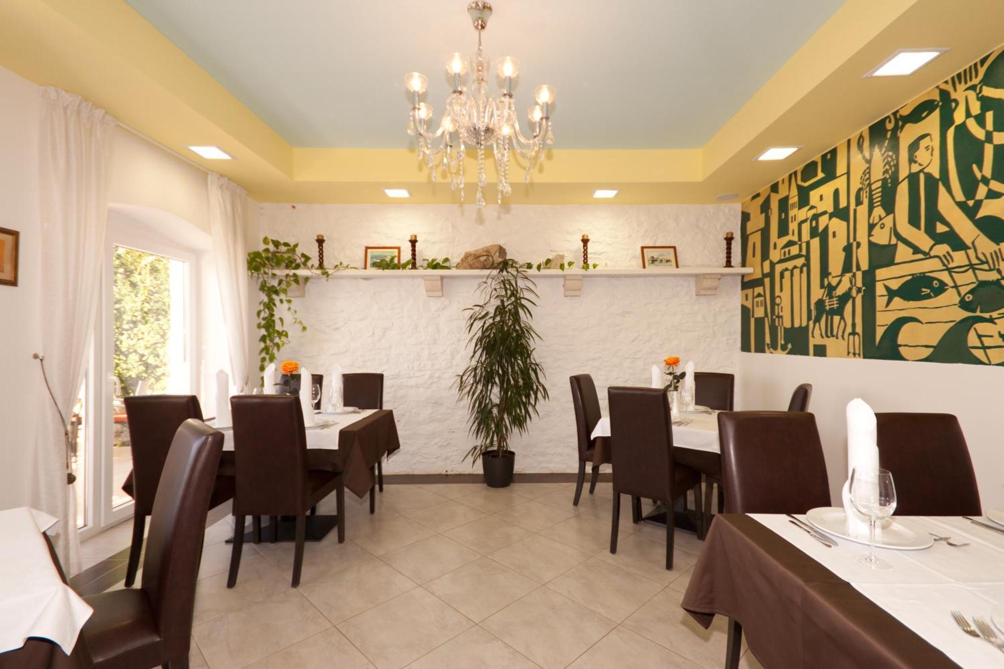 Hotel Zlatna Vala Ουμάγκ Εξωτερικό φωτογραφία