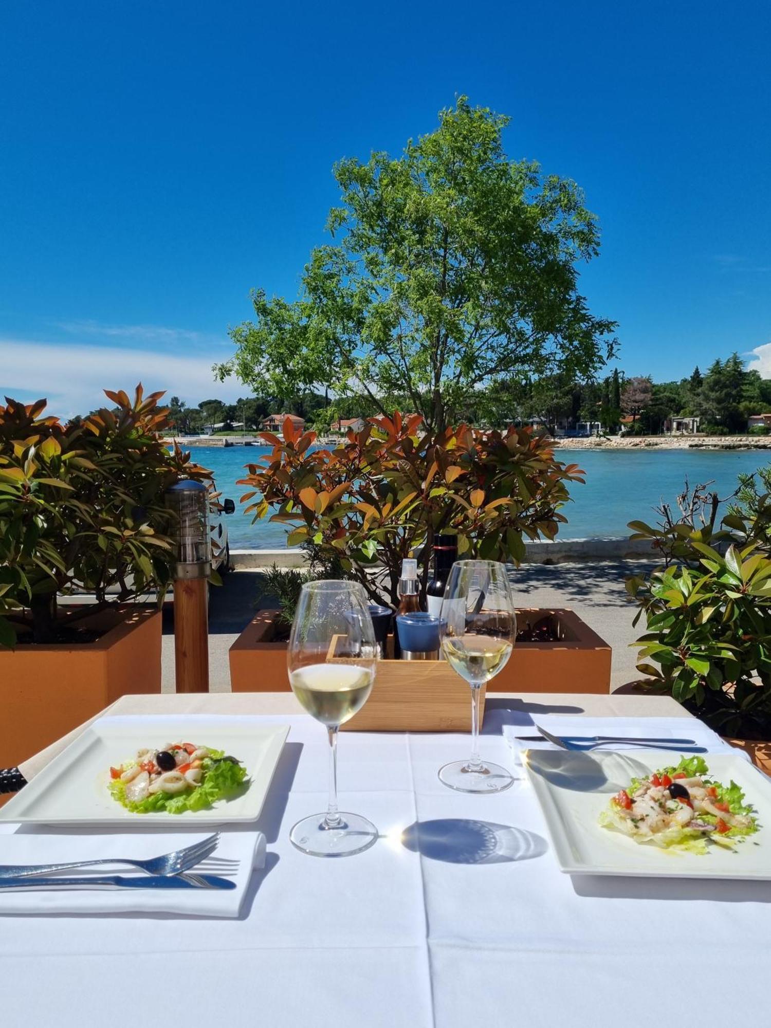 Hotel Zlatna Vala Ουμάγκ Εξωτερικό φωτογραφία
