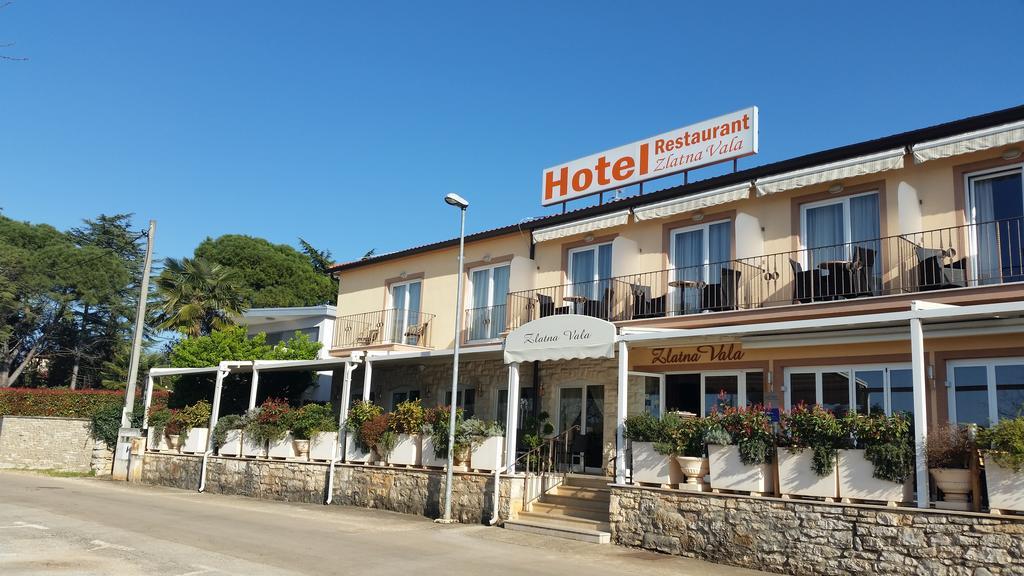 Hotel Zlatna Vala Ουμάγκ Εξωτερικό φωτογραφία